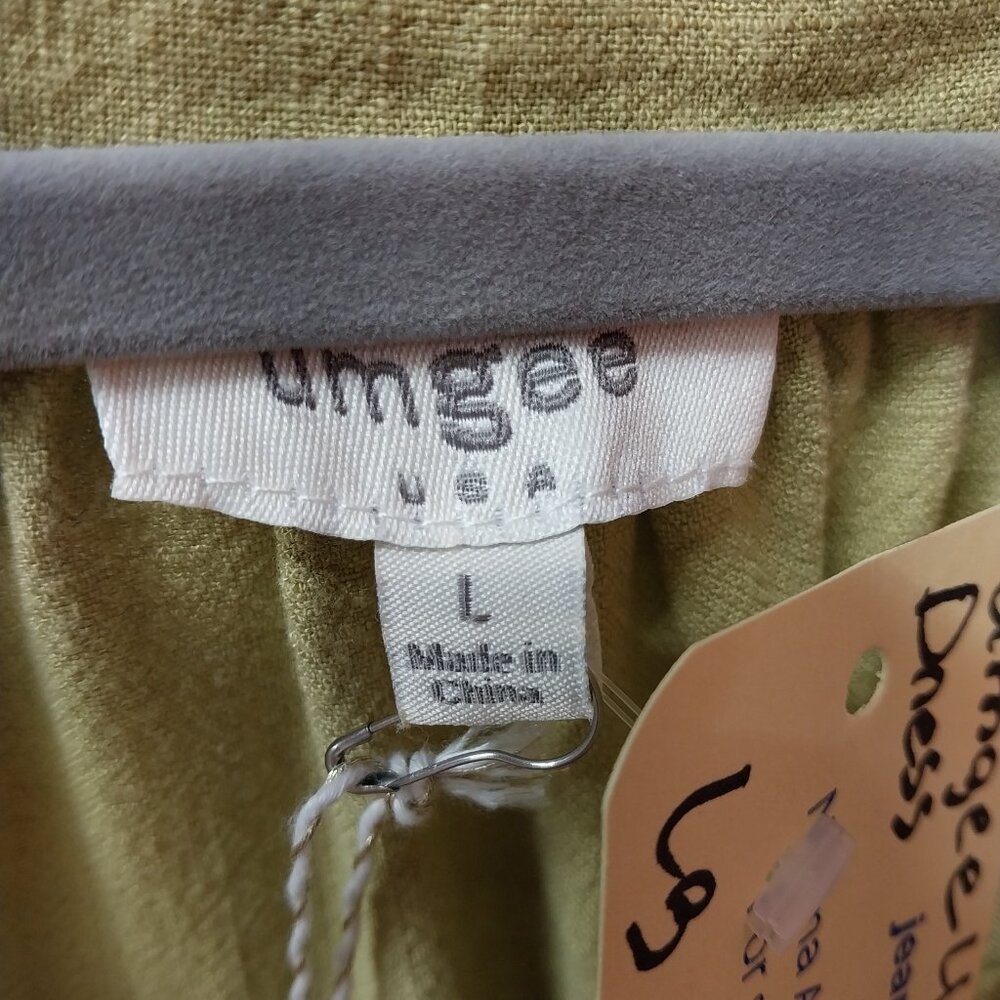 3572 Size L Umgee Upcycled Lace Trim Dress with Appliqued Flowers. NWT. - Picture 6 of 7
